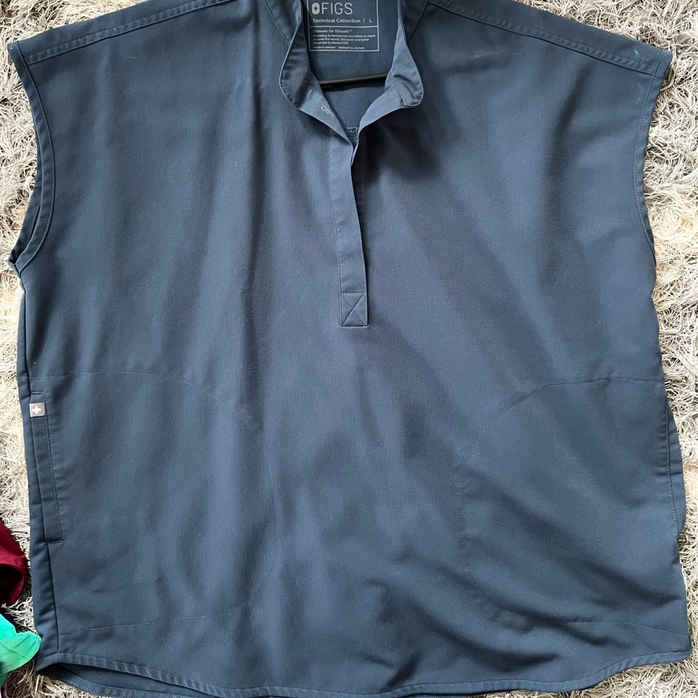 Figs Large Rafael Top